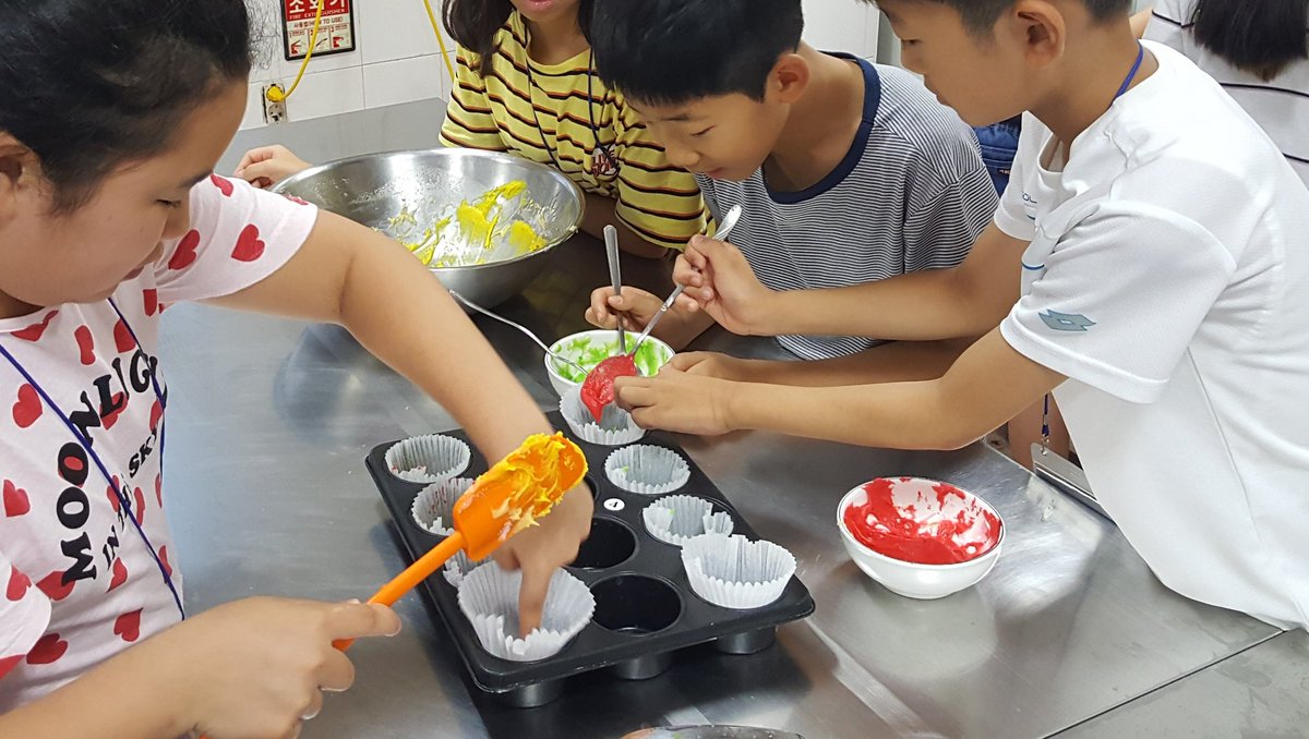[경기도뉴스포털] 경기미래교육캠퍼스 일일영어체험학습 ‘도민 50% 할인’ 호응…한 달만에 2만7,000명 참여 gnews.gg.go.kr/news/gongbo_vi…