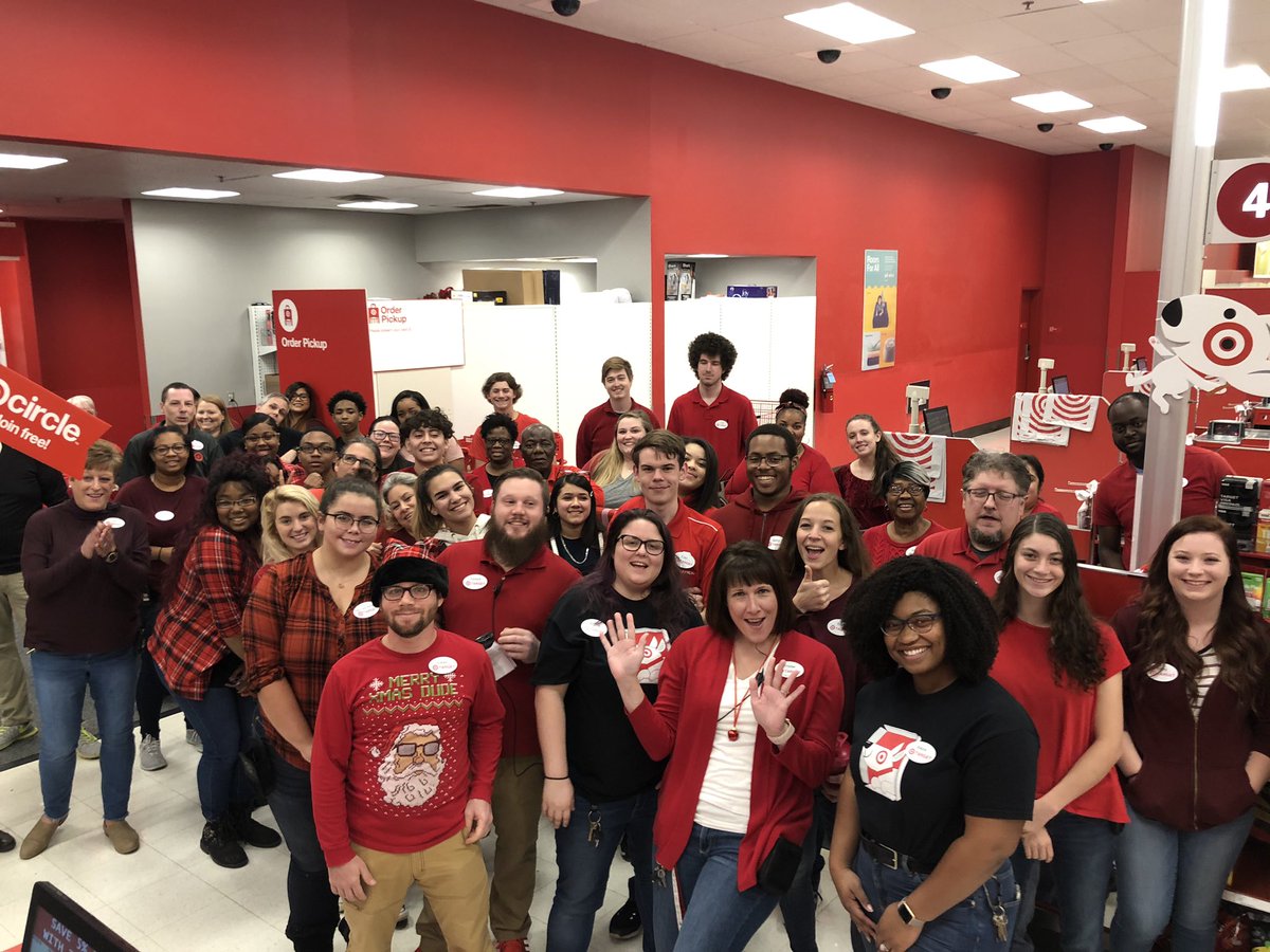 Thankful for this amazing crew at T1104 <a href="/31ginja/">Dawn Soltes</a> <a href="/SimmsKrystle/">Krystle Simms</a> <a href="/KristenTGT/">Kristen Rinehart</a>