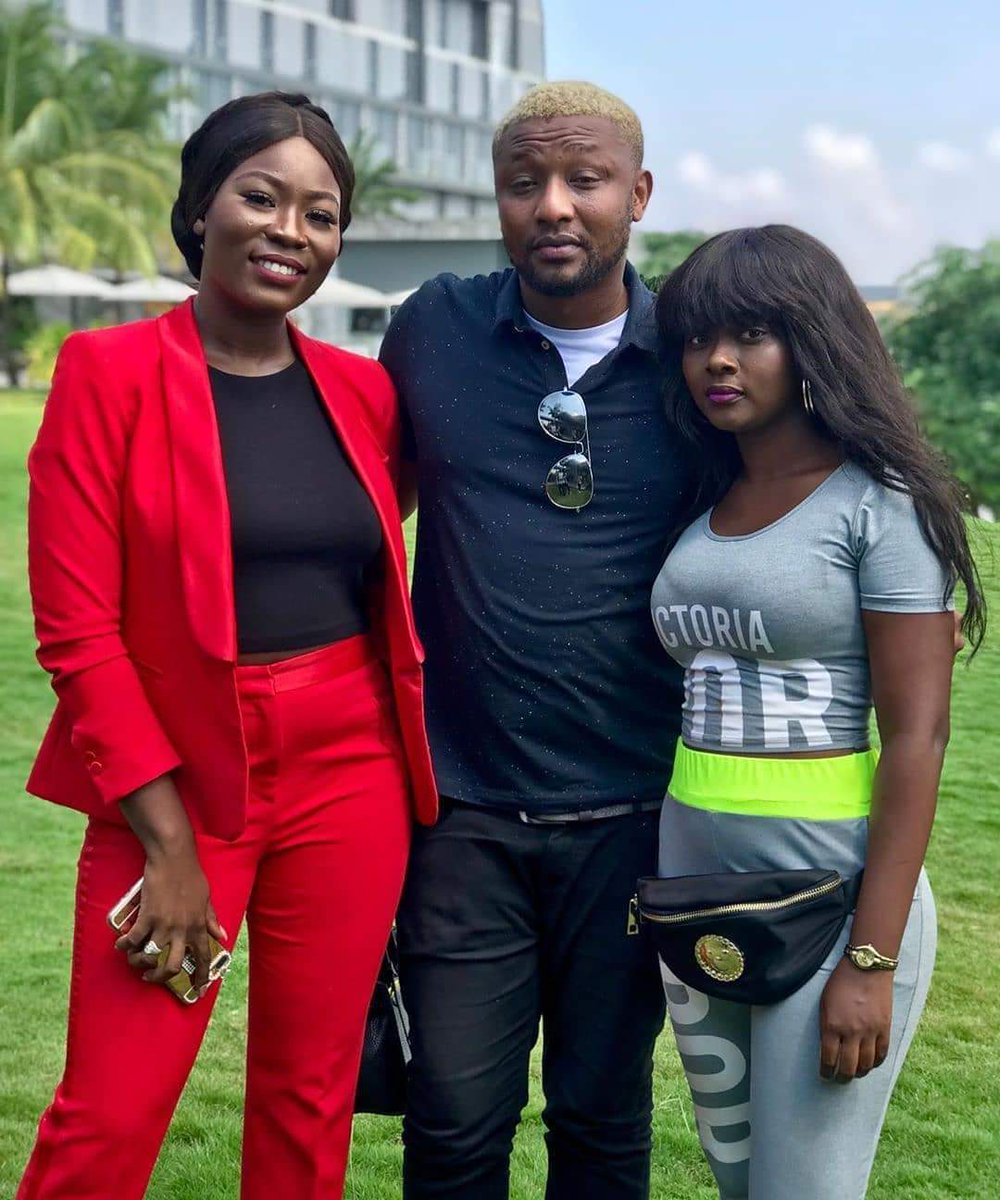 DDQAT_officiel's tweet photo. KHADY DIOP x DJANII ALFA x ASHLEY

Aimeriez-vous une collaboration musicale entre ces trois artistes ?

https://t.co/VgpsATqN1y
by 224 Together 4Ever
#DDQAT #Guinée #DjaniiAlfa #Ashley #KhadyDiop https://t.co/9WClvitOTS