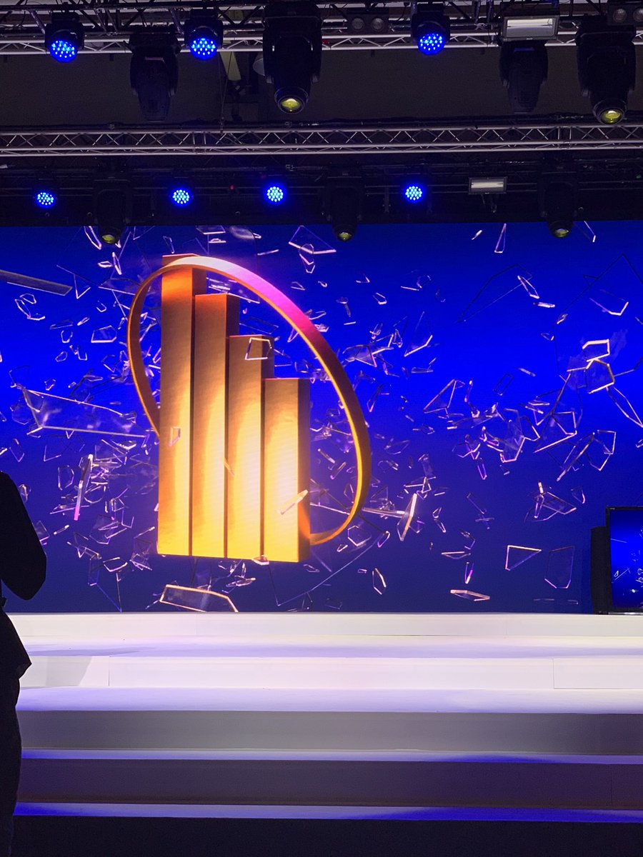 Lene_Espersen's tweet photo. Fejrer Dansk erhvervslivs helte iaften til entrepreneur of the year - idag og imorgen - kæmpe tak til #eoydk @EY_EOY - og vinderen i år er @kvadrattextiles - kæmpe tillykke https://t.co/BvAdABzTFP