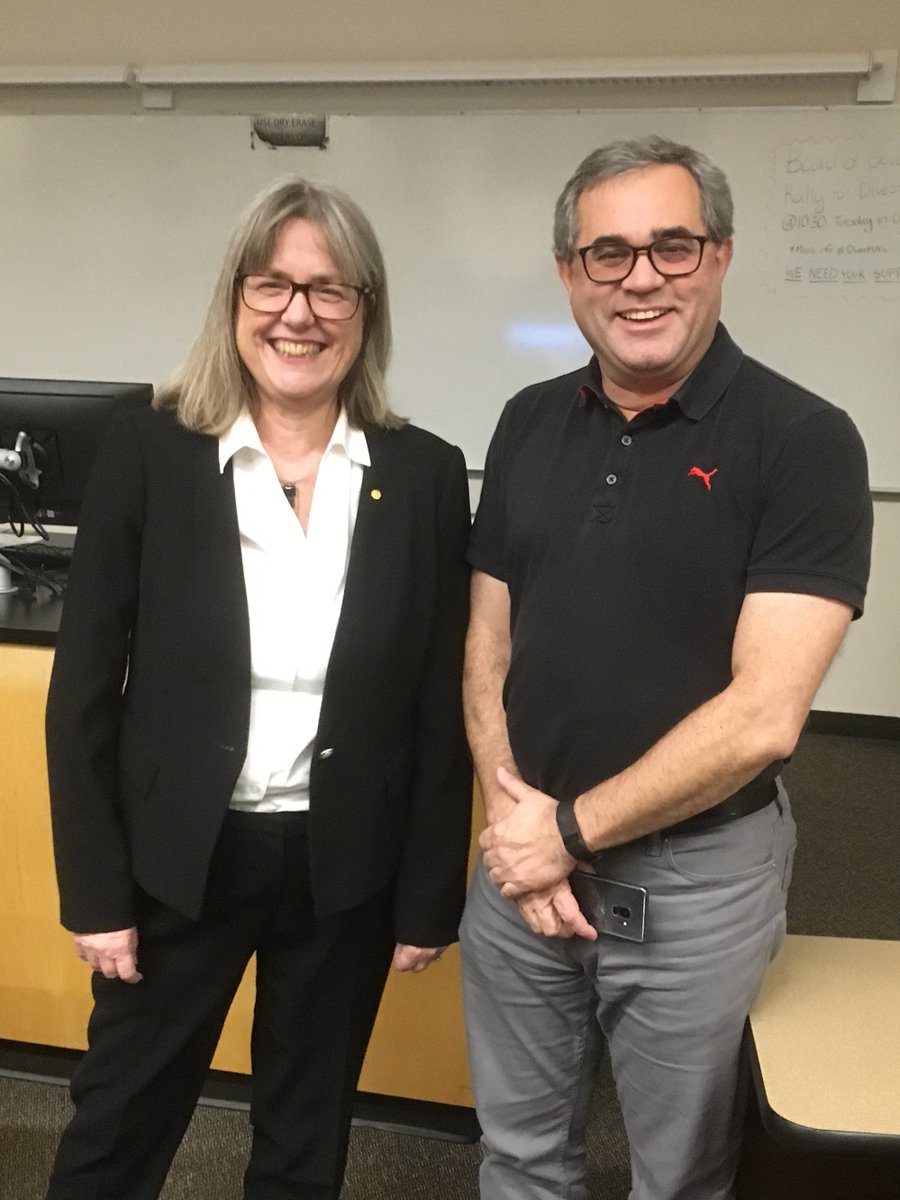 agbrolo's tweet image. We were delighted to have #NobelPrize  winner Dr. Strickland as the 2019 Lansdowne lecturer @PHASTatUVIC @UVicScience She showed some very interesting results on #nonlinear #multifrequency #Raman and gave an inspiring public talk on her @NobelPrize work #Laser #optics