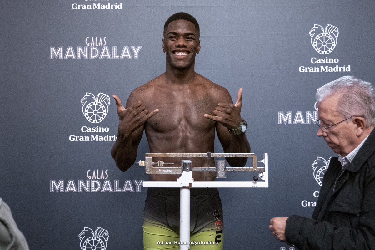 KOBoxing2016's tweet image. ¡Mañana es el día! Ya está todo preparado, no hay duda de que será una gran noche...

¡Todos con Eusebio Martins!

- Eusebio Martins: 76’200 kgs
- Damian Biacho: 75’900 kgs

#Boxeo #KOBoxing #Evolution #EusebioHuracánMartins #NacionalSuperMedio