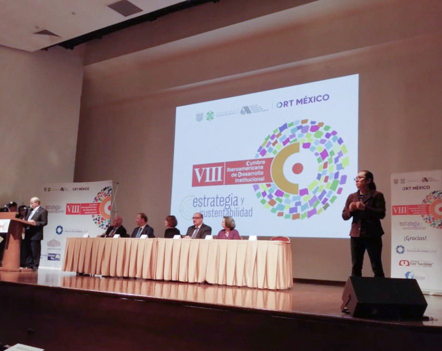 fundfigueroa's tweet photo. Estamos en la VIII Cumbre Iberoameticana de Desarrollo Social para fortalecer nuestro proceso de estrategia y sustentabilidad a fin de mejorar el trabajo con los becarios. 
#SéParteDeEstaHistoria #ODS https://t.co/20pzWLR8I4