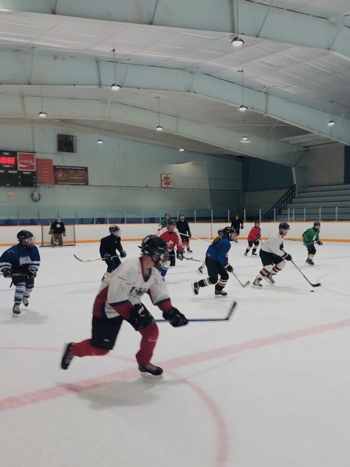 GregpittG's tweet photo. Annual TvS hockey game @LakeofBaysON was huge success! Thanks to all who attended esp @ErikaNelson2013 @SontagDylan https://t.co/w9gEMyiIOf