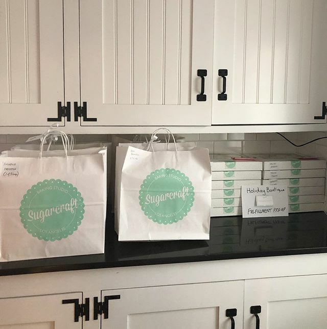 sugarcraftLA's tweet photo. Happy Thanksgiving!🙏🏽🦃🍂🍁🐿We are so incredibly grateful to all the local communities and amazing mamas in LA {from Pacific Palisades to Calabasas to Pasadena!} supporting and believing in our growing business! There’s just nothing that can compare to … https://t.co/tnQB6VHbIV https://t.co/vtOuqhmeA1