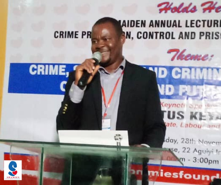 ShamiesF's tweet photo. Olushola Afuye.
Director of Operations giving the Vote Of Thanks@ Shamies Usual Hearts Foundation's Maiden Annual Lecture Series Today.
#shamiesunsualheartsfoundation
#maidenlectureseries
#criminaljusticesystem
#correctionalfacility
#reintegration
#nostigmatization
#maiden https://t.co/FILIojrvwH