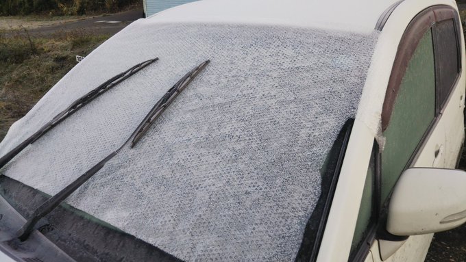 車ガラスの凍結は プチプチ で防止できる 雪国民のアイデア話題 ライブドアニュース