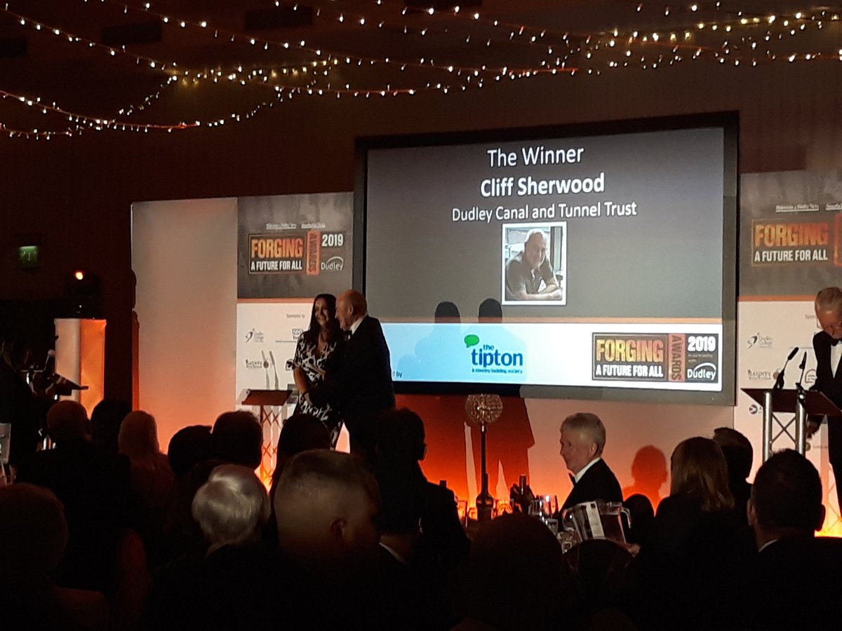 DudleyNews1's tweet photo. Cliff Sherwood from the Dudley Canal and Tunnel Trust wins Visitor Attraction Lifetime Achievement Award #forgingafutureawards https://t.co/zHCJWn2He2