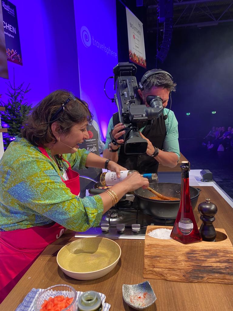 BBCGoodFoodShow's tweet image. We loved seeing @MrsTodiwala in the Big Kitchen for her @Travelsphere sponsored session! #GFSWinter