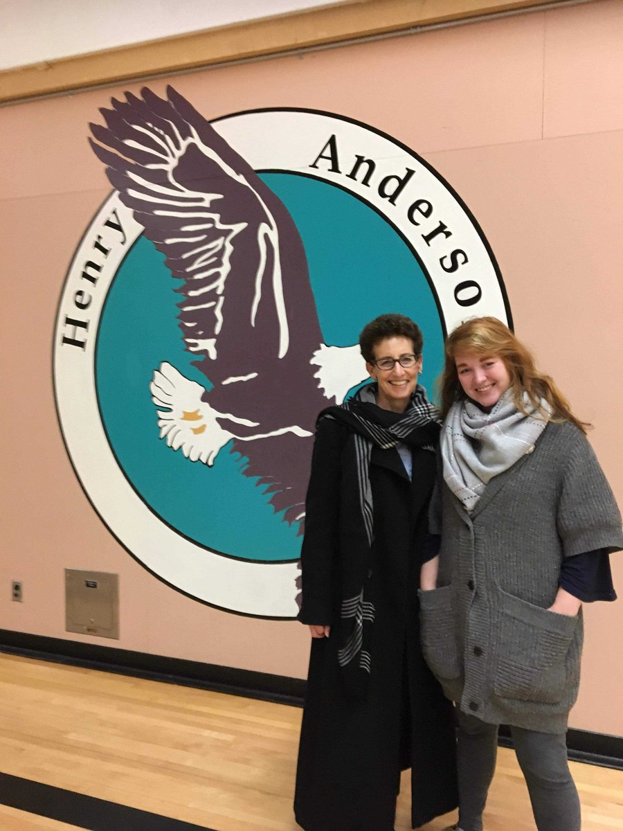cpfbc's tweet image. Our projects coordinator Robin had a great time learning about #FrImm support last week with @FIEdConsulting! #bcedchat #LanguageForAll