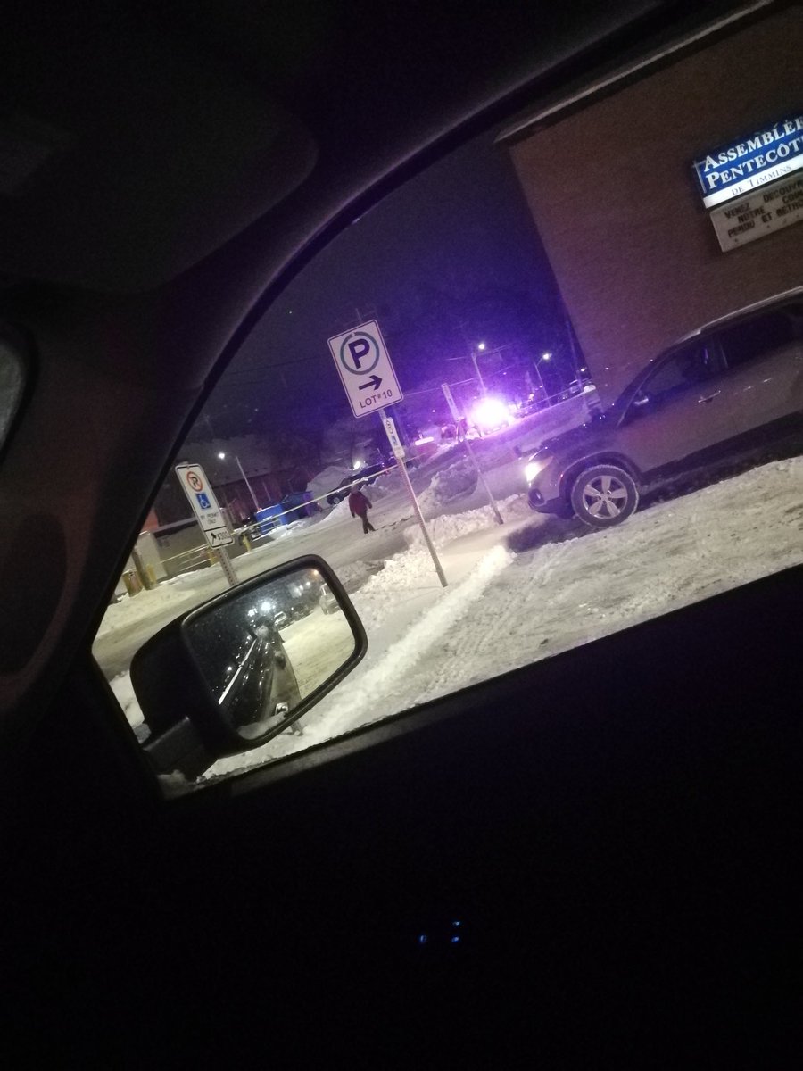 ExplBackcountry's tweet image. #timmins on lockdown since at least ~5:30. Police have cordoned off areas north of Hwy 101 - Algonquin Blvd encompasses at least Spruce to Brunette Rd - James Ave. Nothing from @TimminsPolice