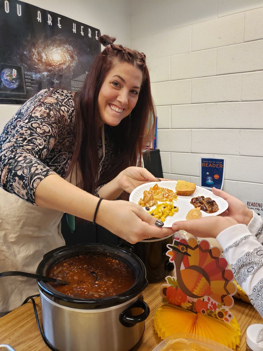 TeachFelice's tweet photo. Corn, beans, and squash taste test. #thethreesisters #virginiastudies #Thanksgiving https://t.co/mYYxSaPrQY