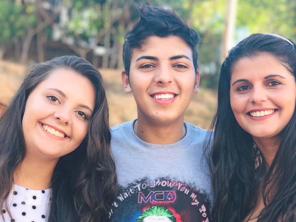 #TBT com <a href="/TatyDias17/">Taty Dias</a> e <a href="/Julyane_Moura/">Julyane Moura</a>