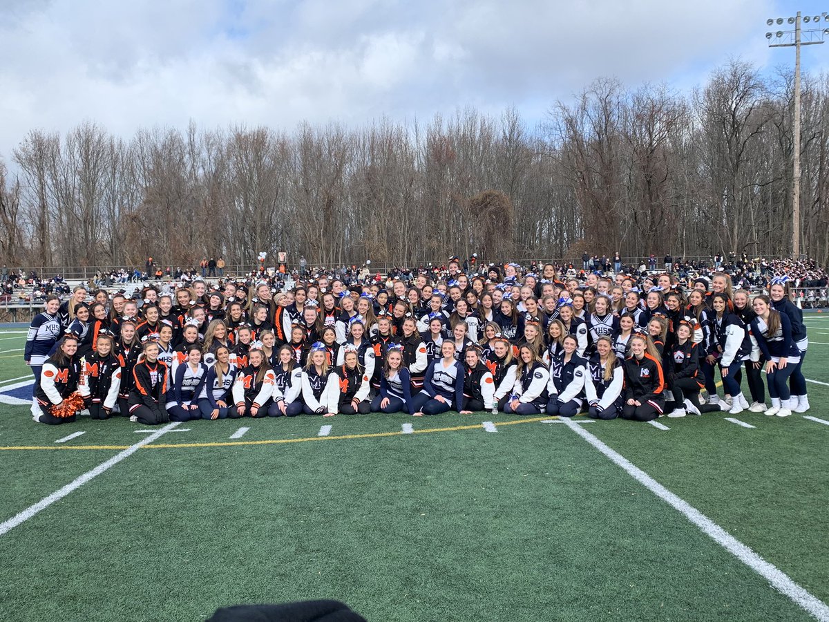 MHSN_cheer's tweet photo. Win or lose, this is one day that everyone can enjoy! Thankful to be involved in another Middletown Thanksgiving Game and grateful to our seniors for all the work they have put in over the last few years! 🏈 🧡 Happy Thanksgiving to all! https://t.co/qZs2632XBB