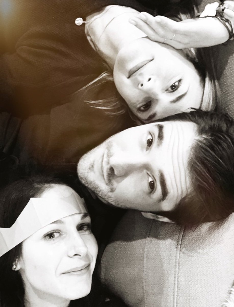 emsbilson's tweet photo. AHH CRLH 😱 BOWCAMP PQ TÃO PERFEITOS? 😍😍 https://t.co/gvmZ4HChAW