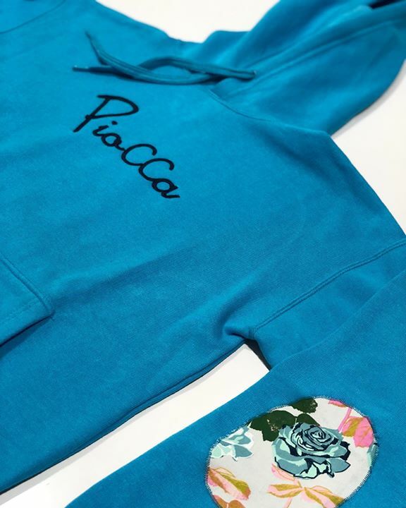 EresPioCCa's tweet photo. Sudadera Letras PioCCa Coderas Flores https://t.co/aHM6giDwB5