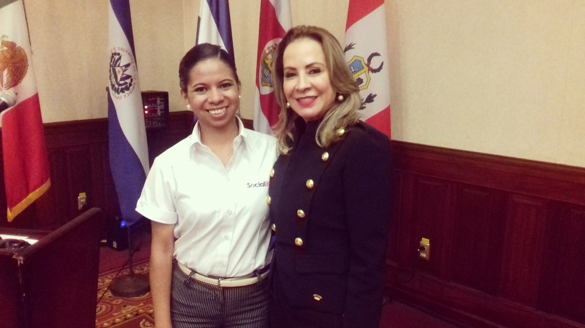 GeorginaHidalgo's tweet photo. Pre-Congreso Nacional: Seguimos Trabajando Contra el Cáncer #ANICO #OncólogosDeNicaragua #Sociallife https://t.co/mCfPrNvd84