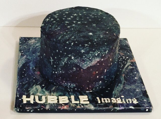 letmebakethat's tweet photo. #hubblespacetelescope #nebulacake #nebula #spacecake #hubble #customcake #cakeart #heatherscakes #letmebakethat #birthdaycake https://t.co/HDT41jjurq