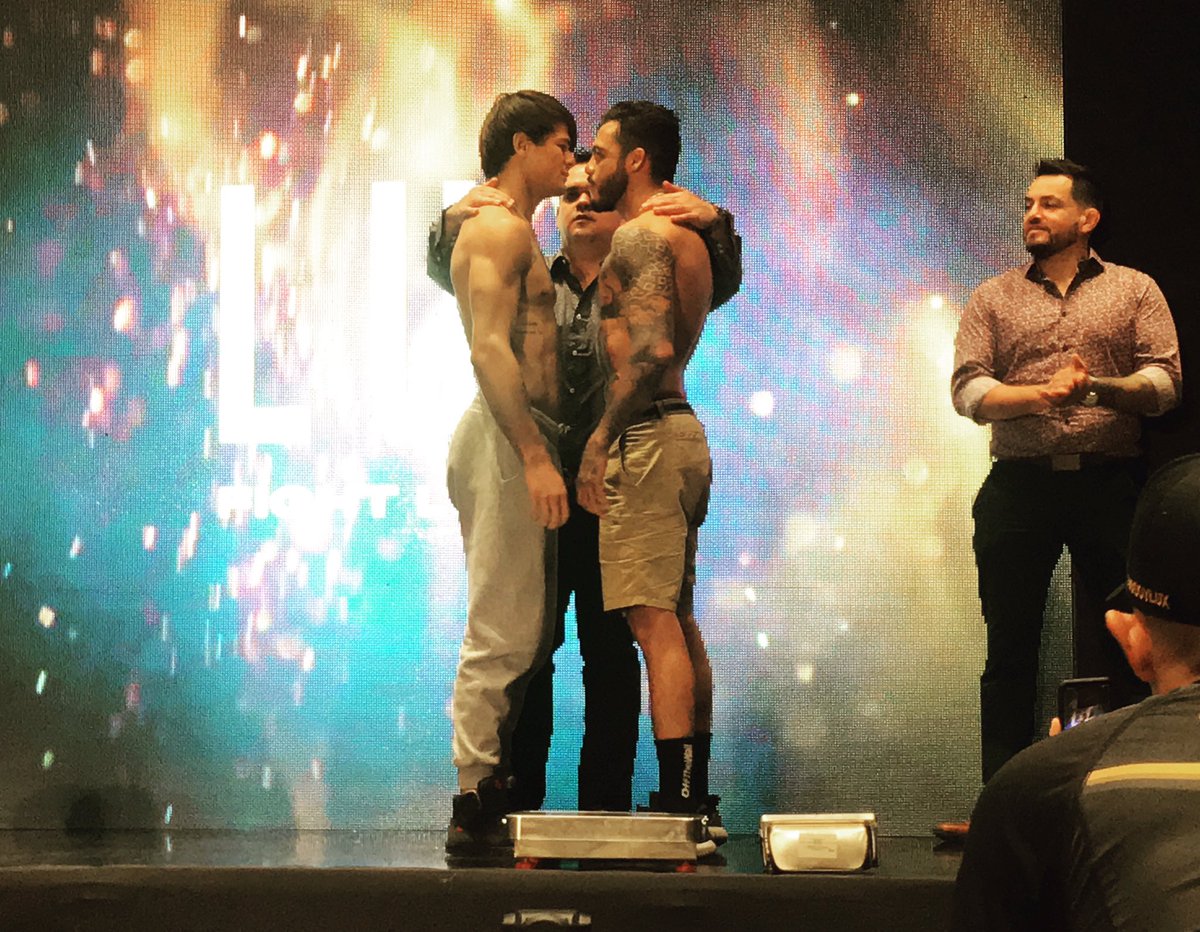 LaChicaKO's tweet photo. Champ vs. Champ #LUX007 👊🏻💥 @Diegolopesmma vs @BeltranPsycho 👏🏻 @luxfightleague https://t.co/j8eX6N4lwc