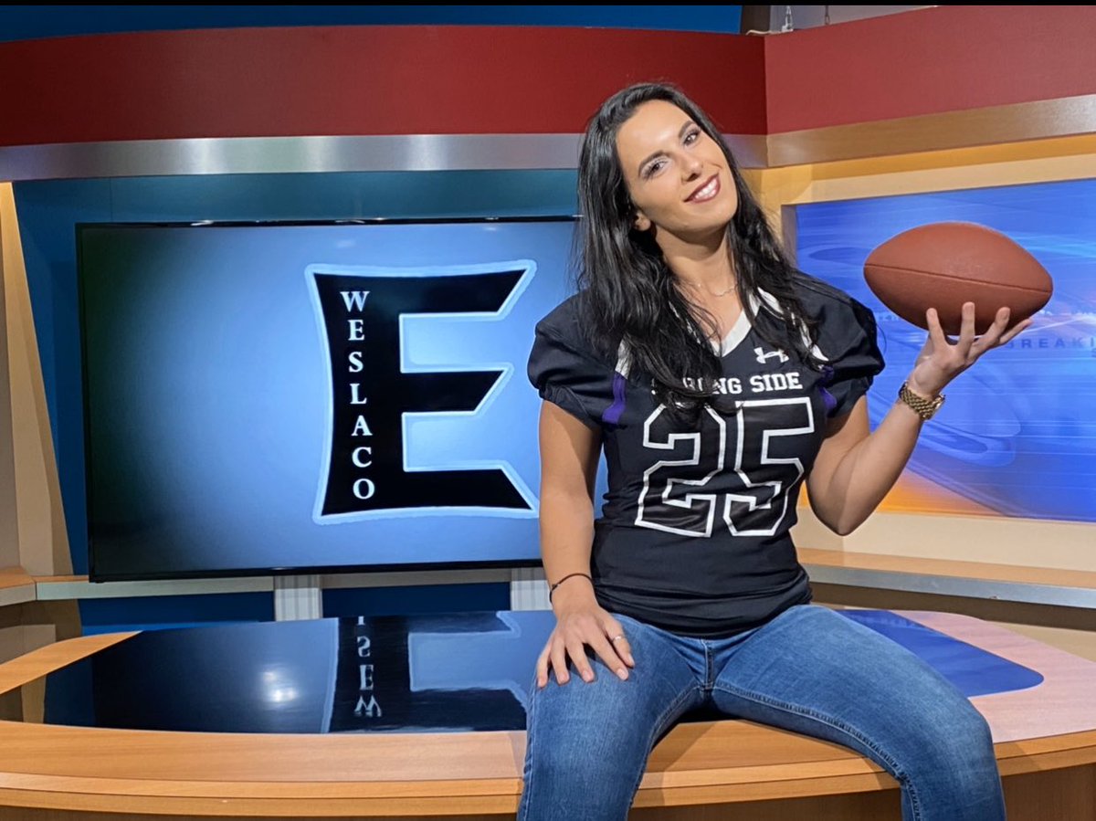 EricaKirtides's tweet photo. If you donโt see me on the sidelines Friday night, coach put me in. Thank you for the jersey! Officially a wildcat! ๐๐ค๐พ @WEHSWildcats #txhsfb #rgv #krgv #weslacoeast #eastside #strongside #wildcats https://t.co/NY91V4T8CH