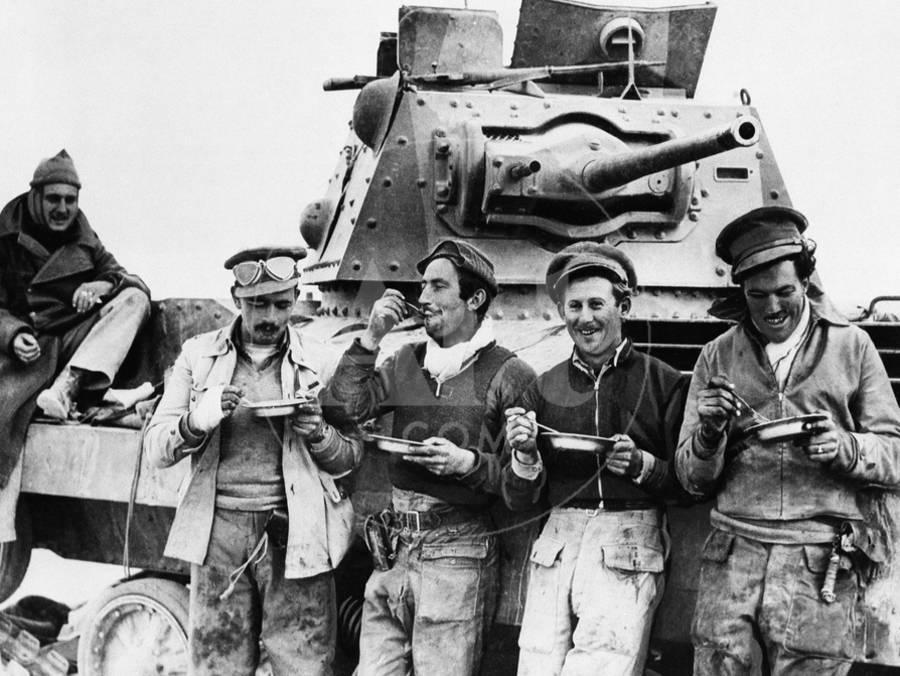 Before WWII, tank crew sizes and composition varied a lot, with the most being about 18 people and the fewest being 2. (None of these pictures are pre-WWII lol)