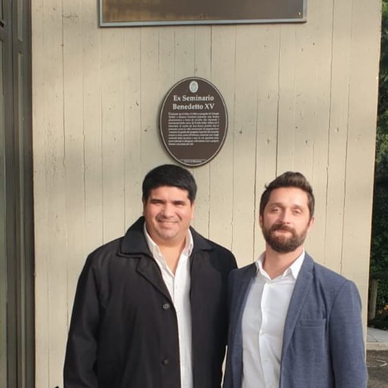 drboscomendozar's tweet photo. Visita al Instituto Ortopedico Rizzoli, centro de referencia e investigación, con Simone Bignozzi, Biomecanico colaborador del Instituto https://t.co/mn2TUkznF5