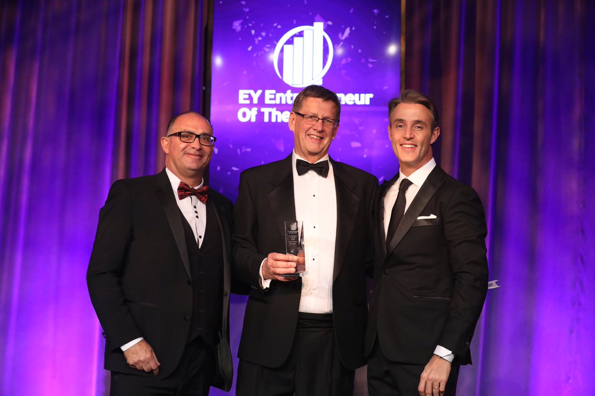 EYCanada's tweet image. Congratulations again to Geoff Chutter of @WhiteWaterWest, our #EOYPacific 2019 winner! go.ey.com/2nXk5Nj #EOYCanada