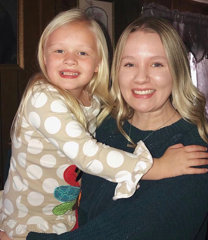 ShorterADPi's tweet photo. theta upsilon is thankful for these sweet sisters!!
•••
happy thanksgiving, everyone!!
•••
how did you spend thanksgiving? https://t.co/I1VFxXqwub