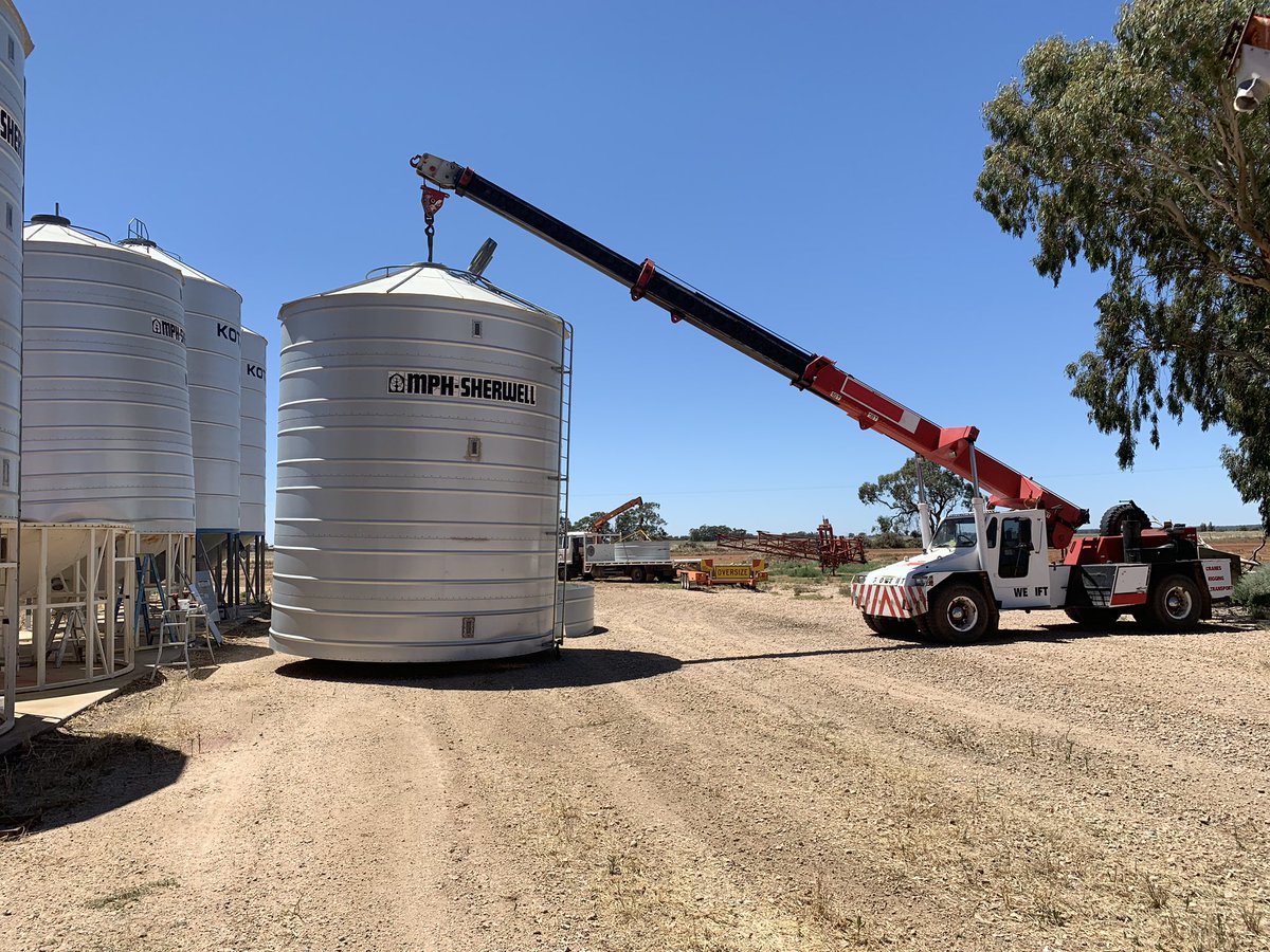 houghton_rob50's tweet photo. Now here’s a company you can trust! AHRENS SILO’s bought mph silos a few years ago. My mph collapsed on the bottom ring unloading wheat. Ahren’s from Gilgandra turned up and replaced damaged rings free of charge even though they didn’t build them. AHRENS silo’s gets my respect ✊ https://t.co/aKRYIplwAF