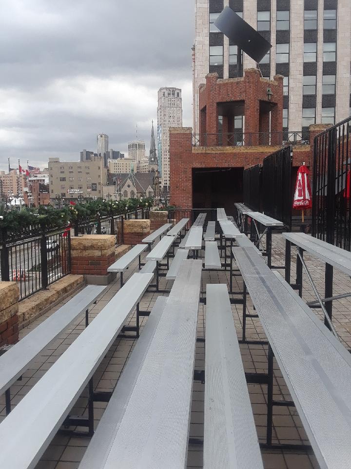 Renegade Staging provided bleacher rentals for the 2019 Thanksgiving Parade in Detroit, MI.

Speak With A Specialist Today! (734) 542-4000
renegadestaging.com

#thanksgiving #detroit #michigan #bleacherrental #bleachers #eventrentals #eventmanagement #renegadestaging