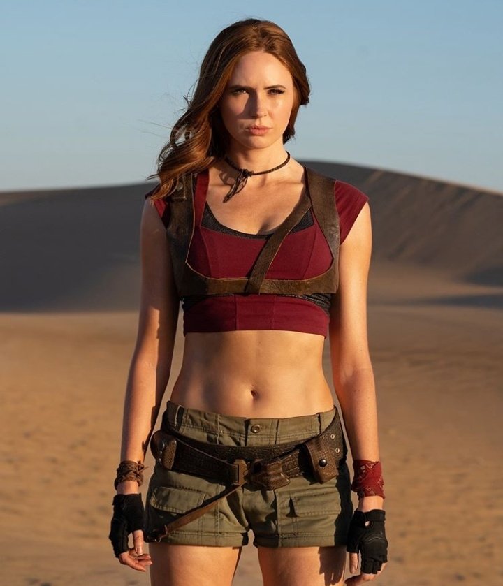 Happy birthday karen gillan please step on me 