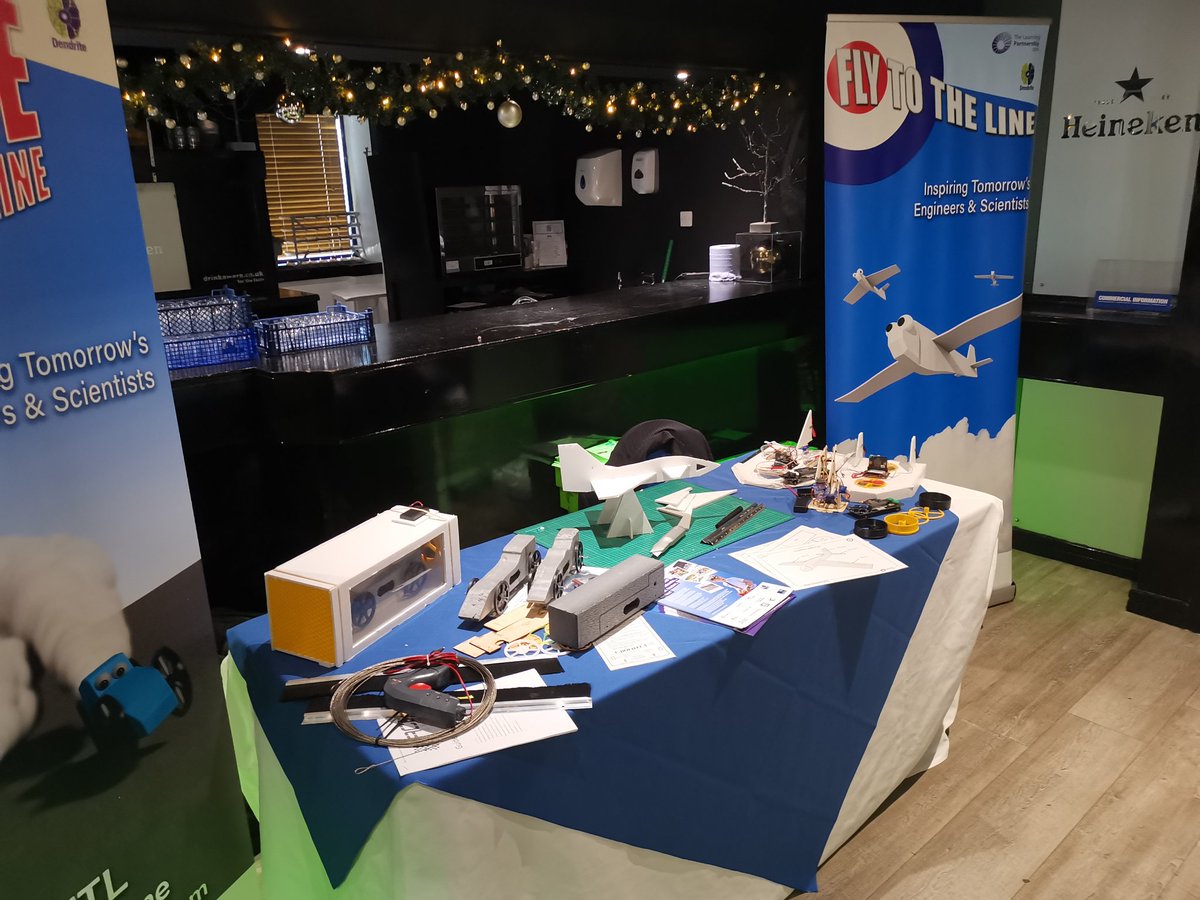 TlpLearn's tweet image. Just arrived @DTassoc
To learn more about Build To The Line and our other STEM learning programmes visit buildtotheline.com and dendrite.me

#STEMeducation #primaryeducation #engineering #dtineducation #rttluk
