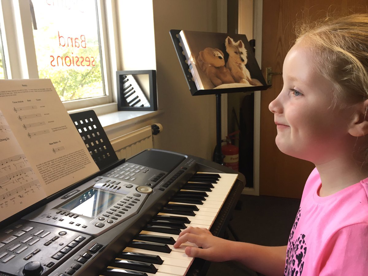 leighmusicangel's tweet photo. #MusicLessonVouchers #PerfectForChristmas 🎶 learn with the best @DMSMusicSchool 💗#Inspire #Achieve #Perform @BrumHour @Solihull_biz @Covhour @solihullhour https://t.co/13X610jgN8