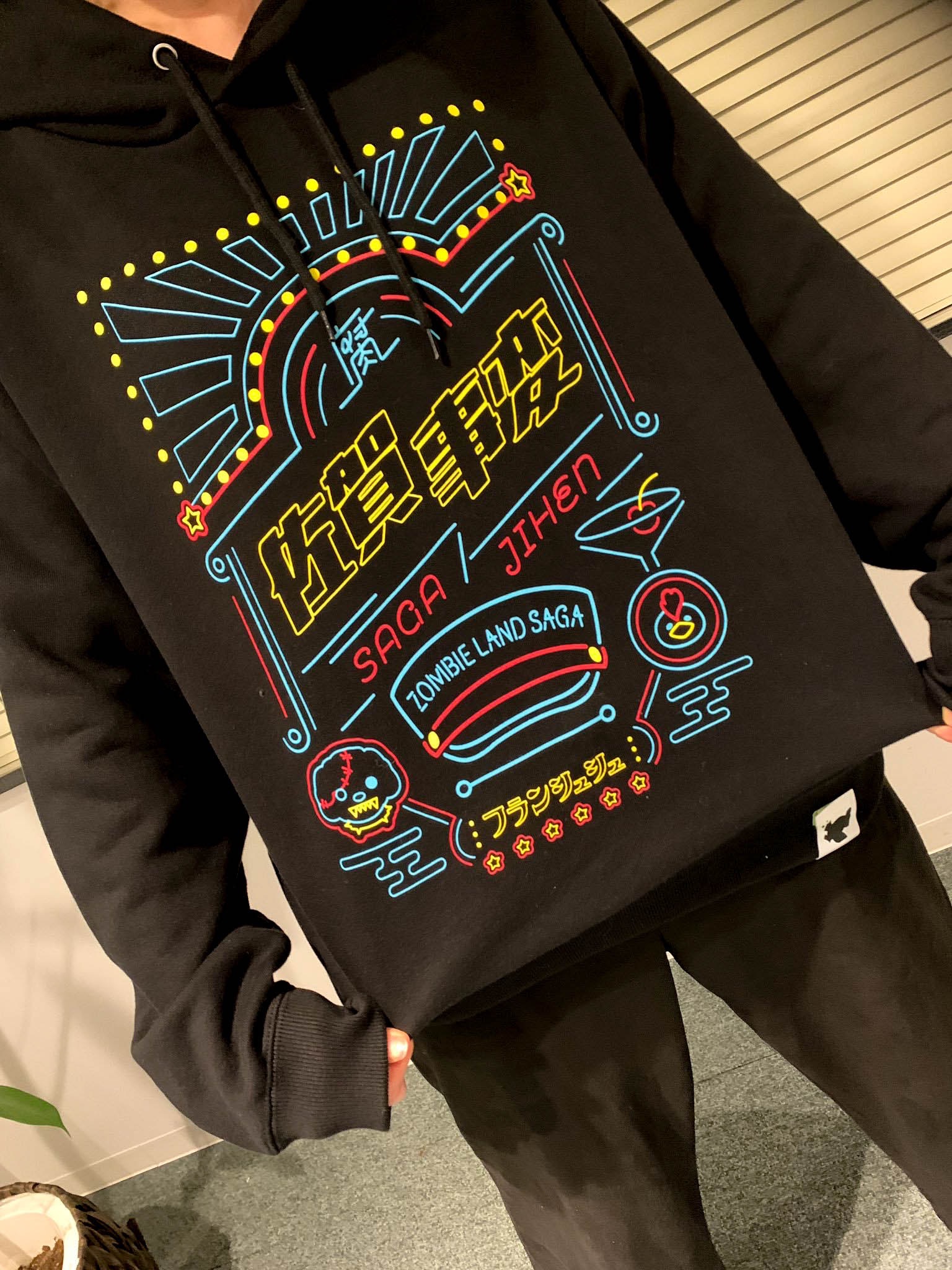 Amazon.co.jp: ゾンビランドサガ ジップパーカー/BLACK×RED-XL