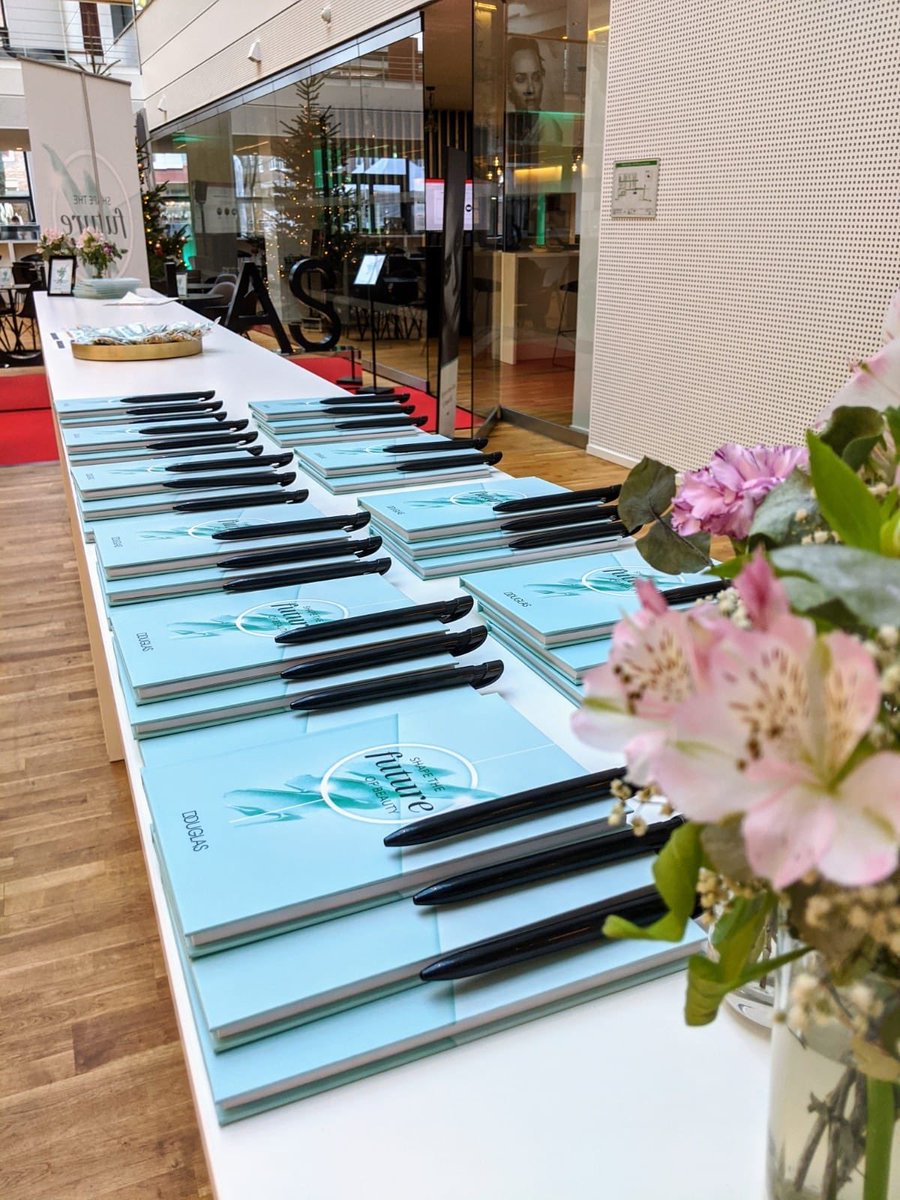 TMuellerDouglas's tweet image. The #Douglas #FORWARDBEAUTYChallenge is starting soon! 😊 #startup #beautytech