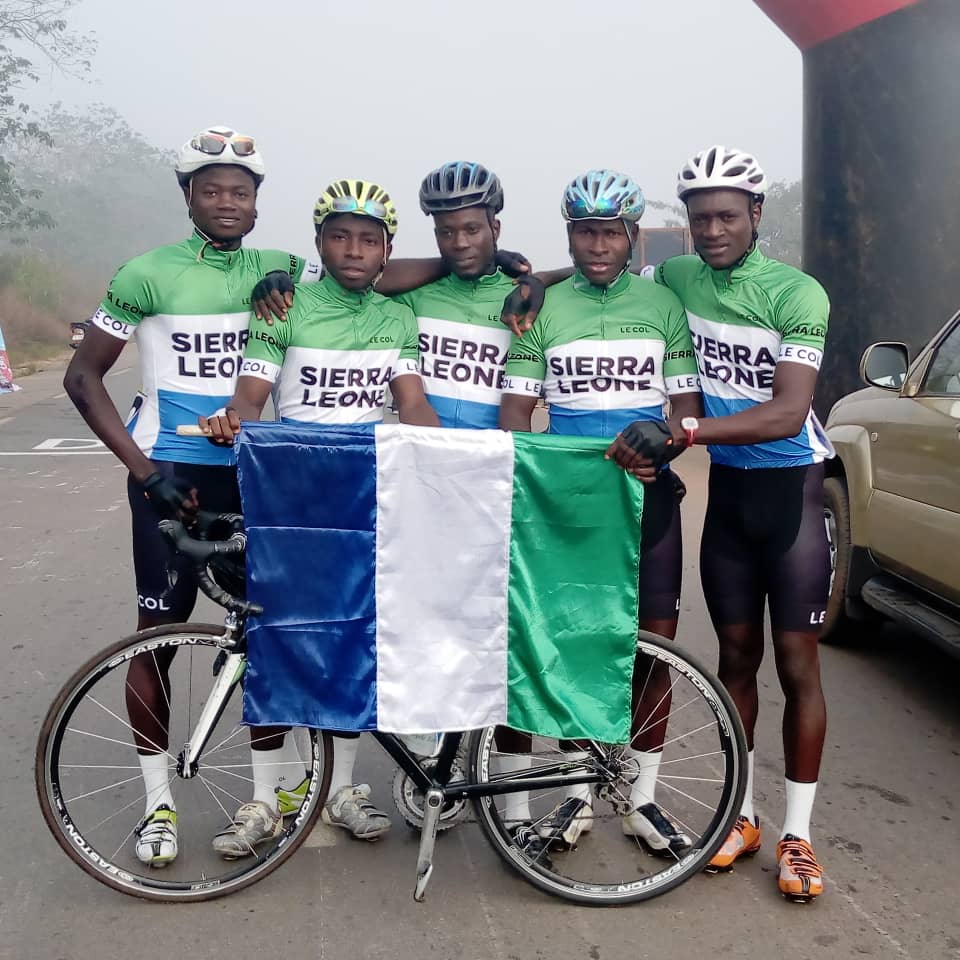 EKh4e52WkAA-oeT?format=jpg&name=medium