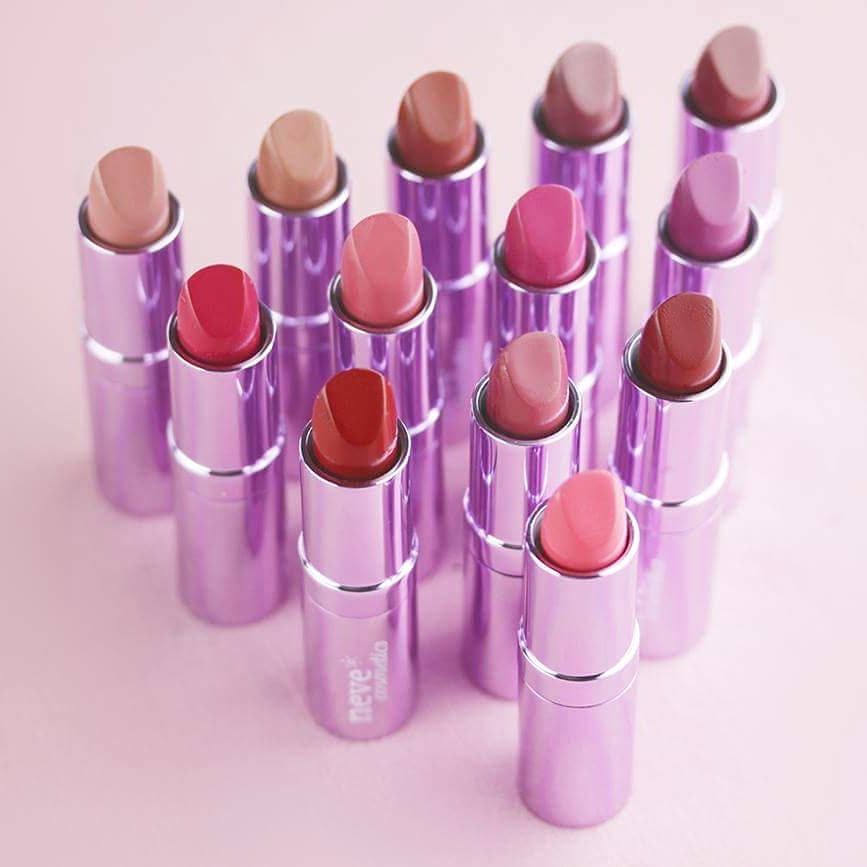 CutECOsmeticsUK's tweet photo. Did someone say #BlackFriday? Beauty bargains from 75p, #shopsmall this #indiefriday! 🐰💋 https://t.co/Jr7nA9gKmq https://t.co/jfA6nLa7KR