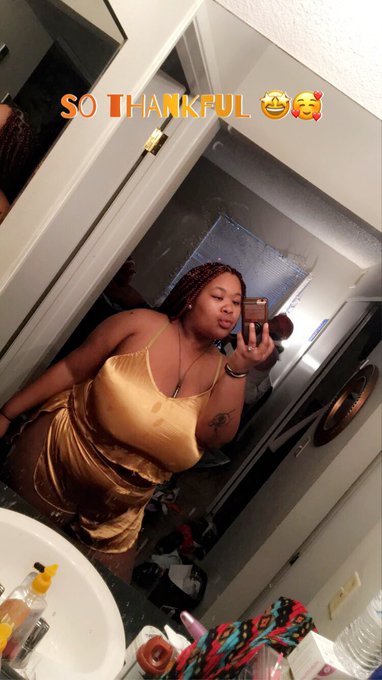 Beyon thankful for the year. Ima continue my journey💯🙏🏽 Tune into new Affirmations &amp; Fitnessvids via<a href="/tag/newprofilepic"class="tags"><span>#newprofilepic</span></a>