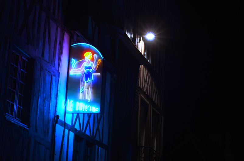 EchelleInconnue's tweet photo. Ce soir #projection gratuite du #film Blouma d'@EchelleInconnue à la #bibliothèque de #Menilles (27) à 20h15 en présence du réalisateur @stanycombat dans le cadre du @MoisDuDoc Voir le #teaser : https://t.co/cskCqmHbqo @fbleuhnormandie @f3htenormandie https://t.co/UViILqDQJN