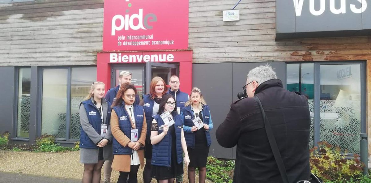MHIRAUX's tweet photo. Hier matin signature de la convention #civigaz @GRDF @GrDF_RioPlus20 @FondationFACE #fourmies #anor #trelon #wignehies #glageon #fourmieshabitat #partenord #civigazsudavesnois #projetsolidaire #partage #echanges #conseils https://t.co/jcnL32VEdh