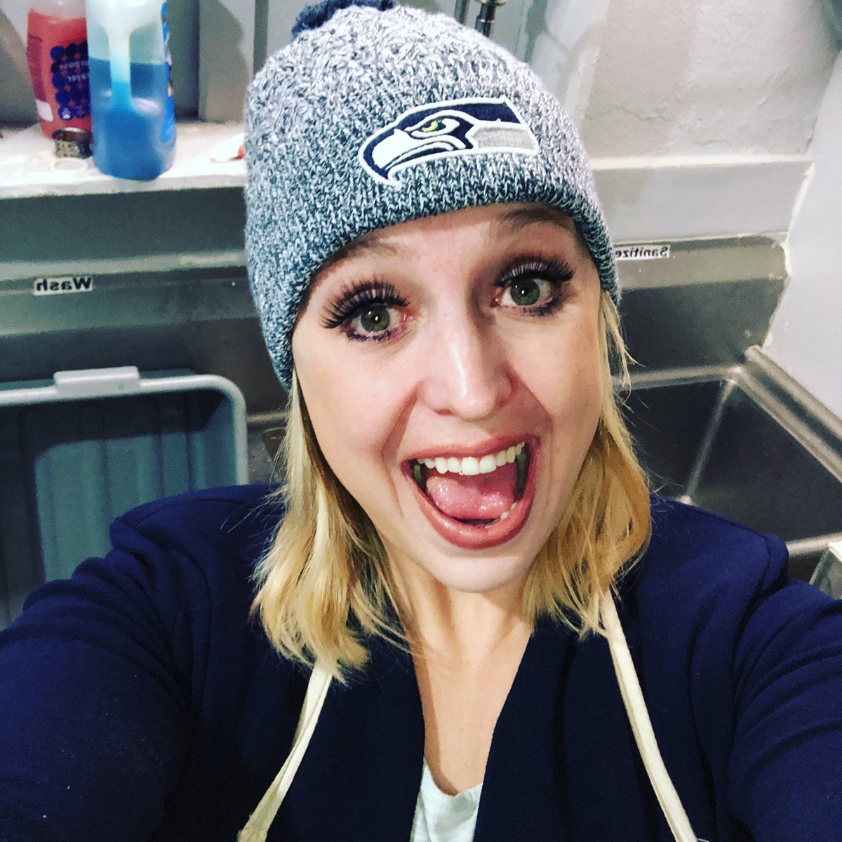 BCooperKMVT's tweet image. Most Thanksgiving holidays I am out of state visiting family. Today I wanted to do something different. I served as a dishwasher &amp;amp; waitress at a restaurant that catered to low-income family and community members. It was a great experience and a chance to reflect. #serviceoverself