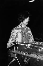 STYLINGAWEIR's tweet photo. Jimmy Page [The Yardbirds] Copenhagen, Denmark
#JimmyPage #Guitarist #TheYardbirds #LedZeppelin #Sixties #Music #SixtiesBand #Nostalgia #Rock #Blues #psychedelic 

1967 https://t.co/j426IrXLJY