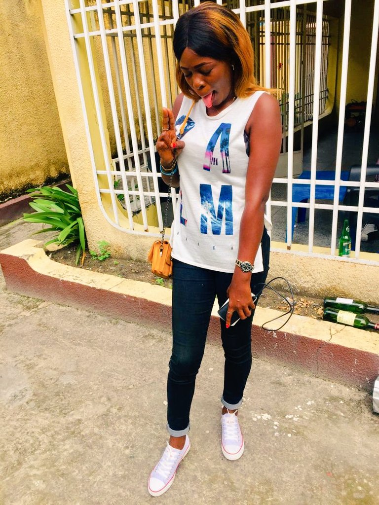 NdevaJemy's tweet image. Bonjour 🇨🇩✌