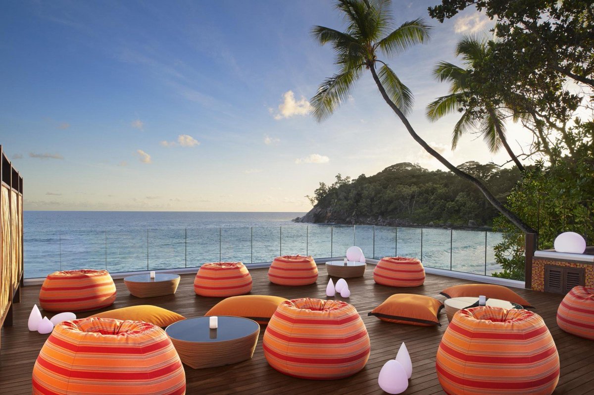 HelloMagSA's tweet photo. HJ, this is your chance to book your next getaway!

Avani Barbarons Seychelles Resort is having a big Black Friday sale with up to 30% off accommodation on stays from 3 December 2019 to 31 August 2020. @SeeSeychellesSA #BlackFriday 

To book: https://t.co/UEBj1xaTpA https://t.co/xFvZxMMuRI