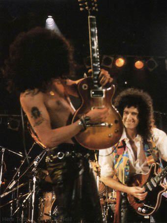 JanaArdan's tweet photo. Good Morning friends!
Have rocking awesome friday!!
I want to tag and thank you all
Slash's fans all over the world!
You are fantastic musican!
@Slash
Thank you! 😊🤘🏼🤘🏼🎩
Let's Rock!!♥️♥️🤩🤘🏼🤘🏼#slashsfansaroundtotheworld #thankyaall #slashforever #brianmay #Queens https://t.co/gKLlTNtuKE