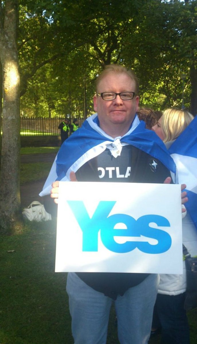 DavyTolmie's tweet photo. My first Independence Rally September 22nd 2012, marched from the Meadows to Princes Street Gardens #Indyref #Indyref20 https://t.co/qFeAzF4euy