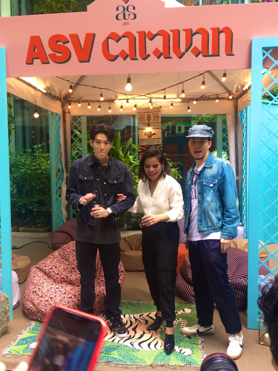 oayoyo_leo's tweet photo. ฝากติดตามลุงเจกับการเป็นพิธีกรครั้งแรกที่รายการ #Opalallaround วันที่ 25 มกราคม และวันที่ 10 กุมภาพันธ์ 2563 ทาง #LineTV ✌🏻
#Jaylerr #JJKsnp #งานด่วนด่วนจริงจริง https://t.co/LLdapdwAzq
