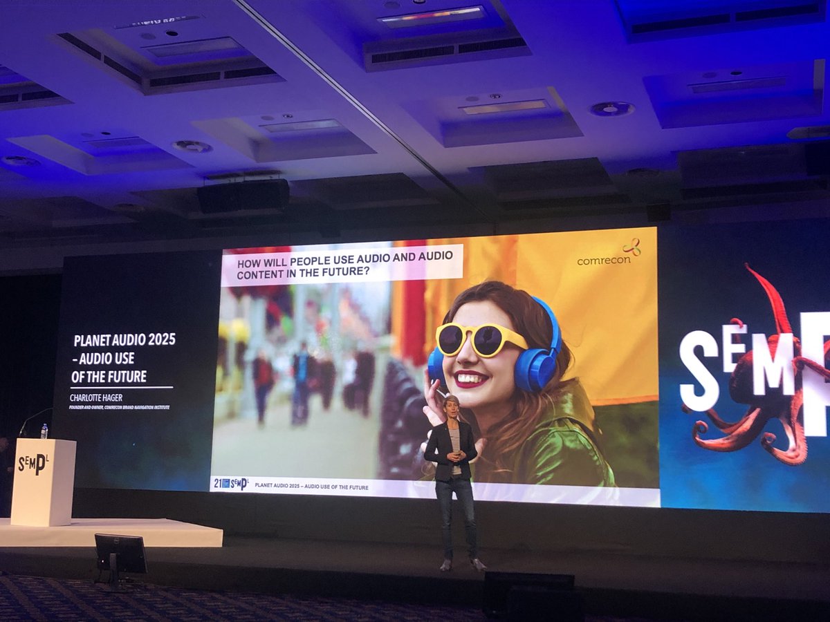 MMtvit's tweet image. Drugi dan @sempl se je začel s prispevkom Charlotte Hager o prihodnosti glasovnega upravljanja naprav in možnostih za blagovne znamke. #sempl2019