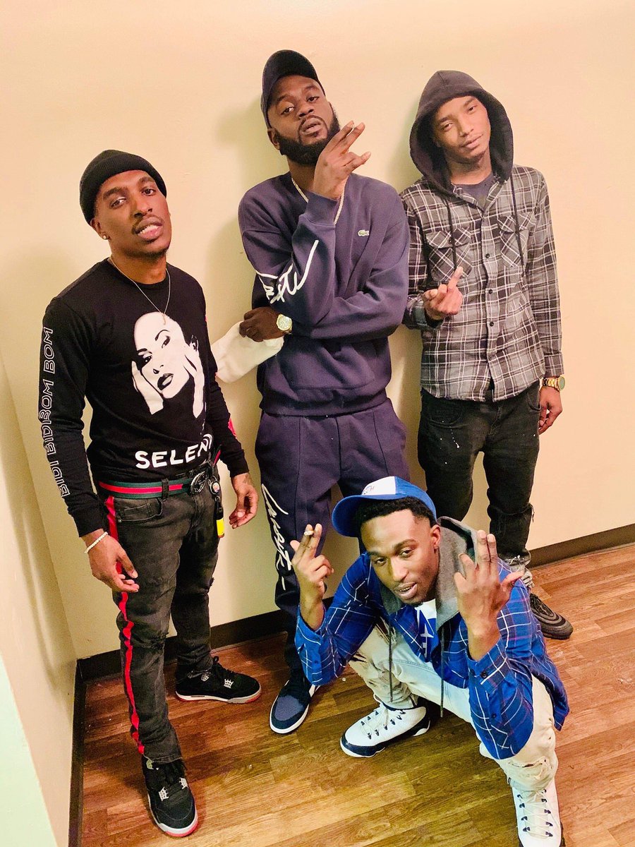 jAYdEEdOSS_ENT1's tweet photo. Church fulla killas ⏫🆙 #LLBRUBRU https://t.co/xILBGeQ67G