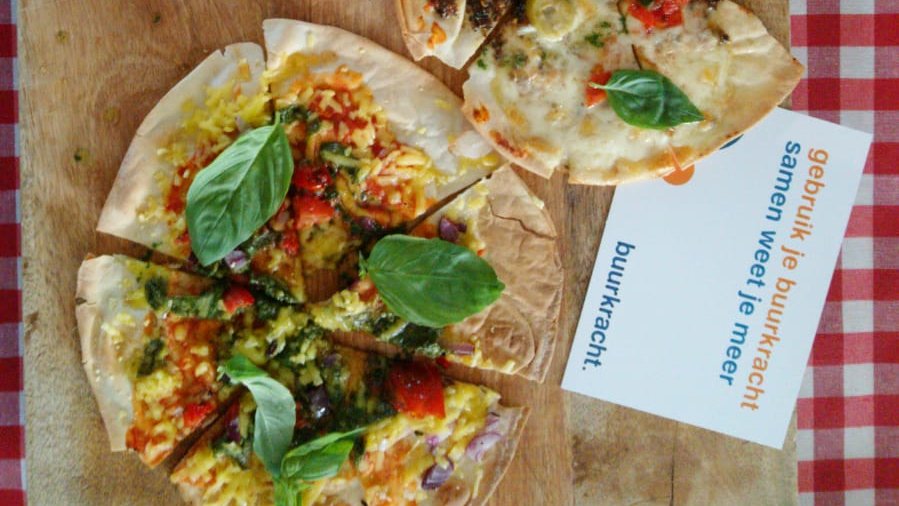 buurkracht's tweet photo. Tijd voor participizza! Vandaag kun je ons vinden op #EHO2019 bij de stand van de #participatiecoalitie. Kom gerust even langs! https://t.co/3oVjHurIxC